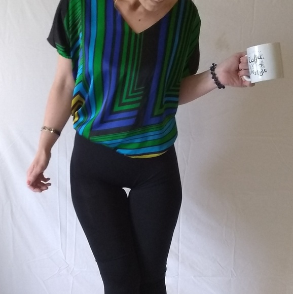 🎉🎉🎉HOST PICK!!!🎉🎉🎉 NWOT Express satin top - Picture 5 of 8